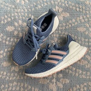 Size 5 Adidas Ultraboosts